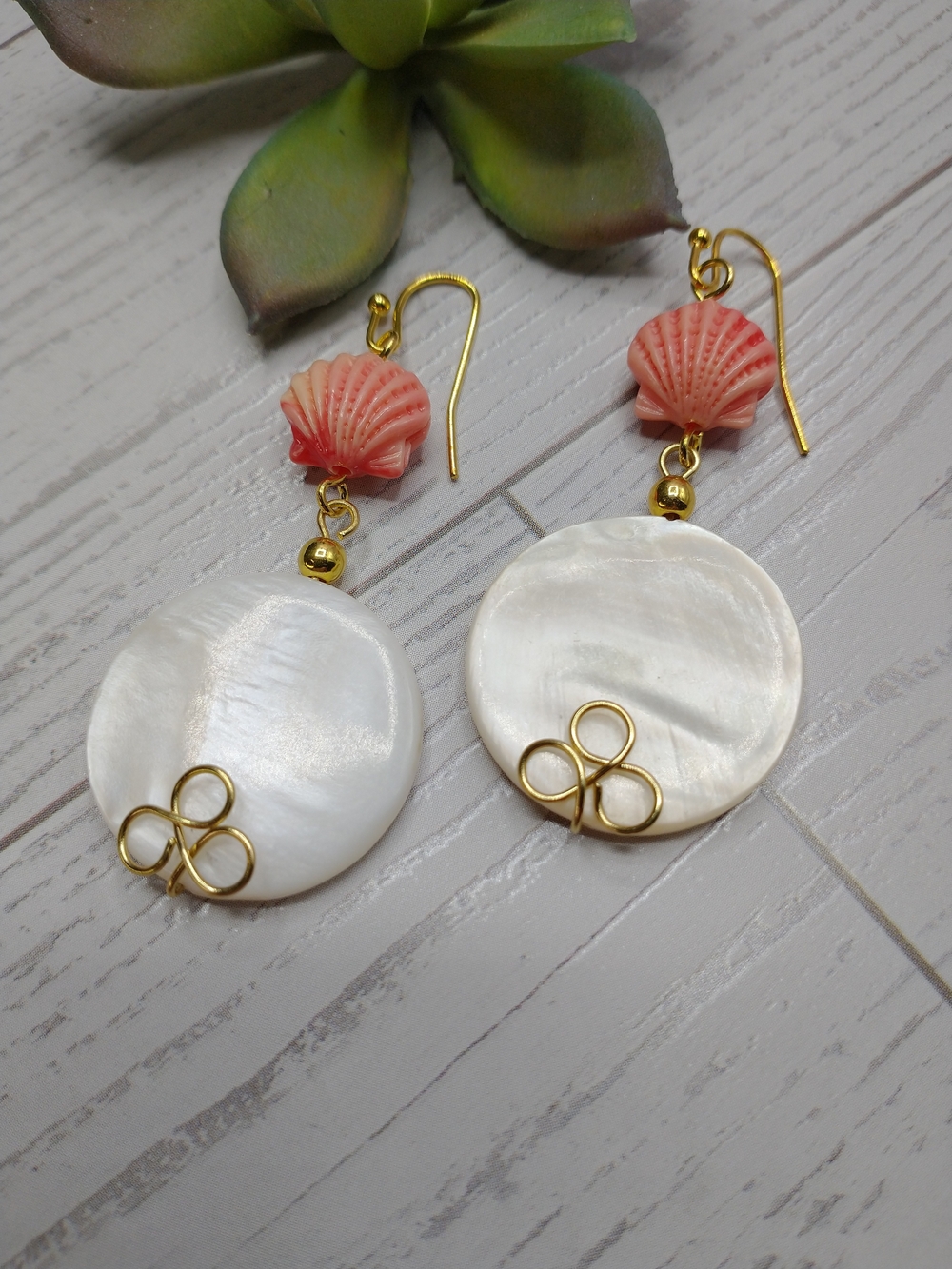 New Handmade Mother of Pearl Drop Earrings